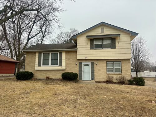 4320 66th St, Urbandale, IA, 50322-2824 | Card Image