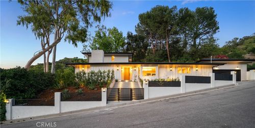3240 Longridge Ave, Sherman Oaks, CA, 91423-4910 | Card Image