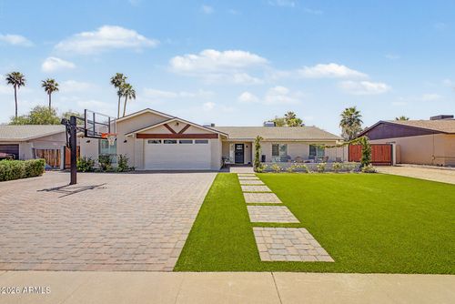 2631 E Desert Cove Ave, Phoenix, AZ, 85028-2525 | Card Image