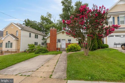 10107 Dickens Ave, BETHESDA, MD, 20814-2109 | Card Image
