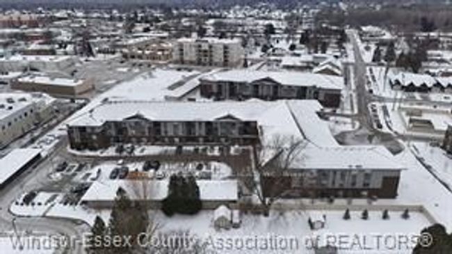 311 - 5840 Newman Blvd, Condo with 1 bedrooms, 2 bathrooms and 1 parking in Windsor ON | Image 5