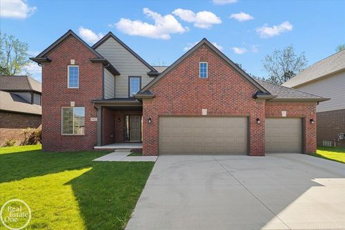 50632 Summit View Dr, Macomb, MI, 48042-1742 | Card Image
