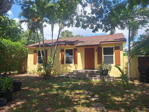 1213 S M St, Lake Worth Beach, FL, 33460-5671 | Card Image