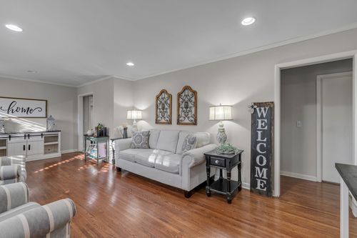 300 Kemper Dr S, Madison, TN, 37115-3453 | Card Image