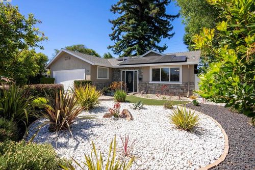 1761 W Campbell Ave, Campbell, CA, 95008-1530 | Card Image
