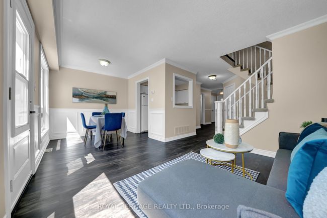 130 Brownstone Cres, House attached with 3 bedrooms, 3 bathrooms and 2 parking in Courtice ON | Image 10