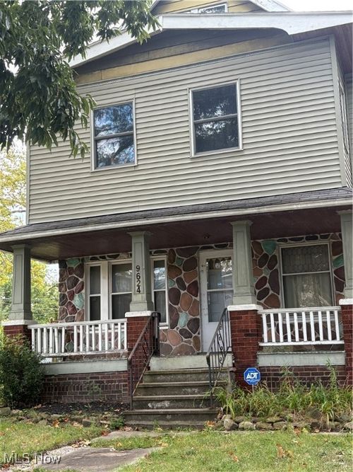 9624 Lamontier Ave, Cleveland, OH, 44104-4738 | Card Image