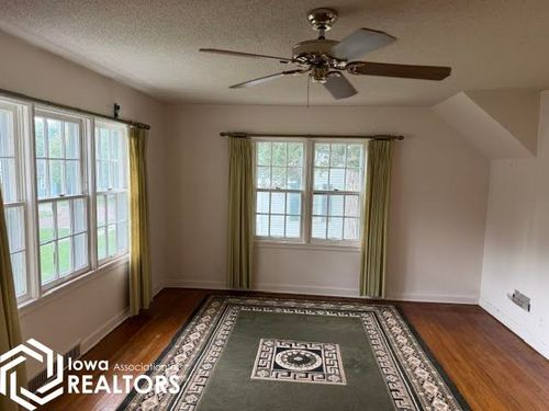 1304 Central Avenue, Bedford, IA, 50833 | Card Image