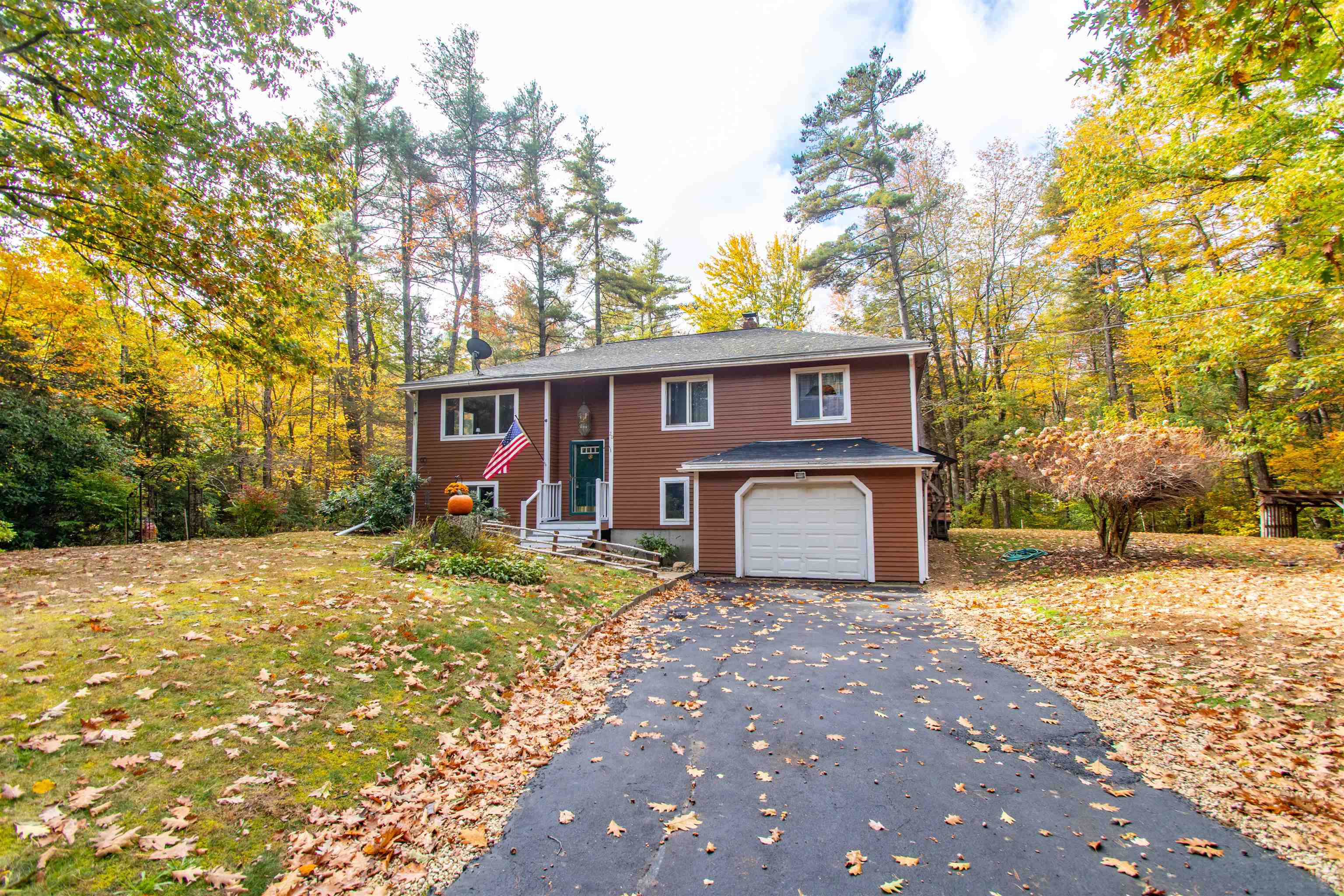 Binney Hill Rd, New Ipswich, NH 03071