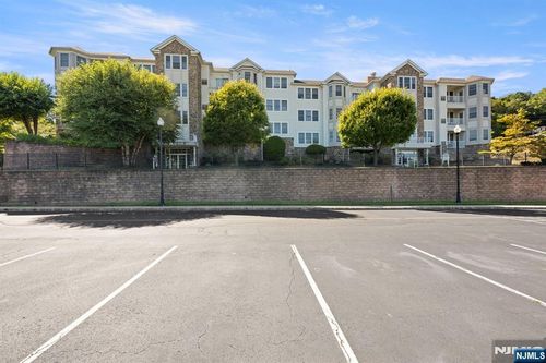 2304 Gatherings Dr, Haledon, NJ, 07508-1383 | Card Image