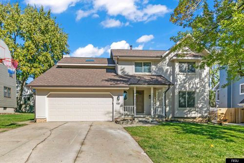702 E Cary Street, Papillion, NE, 68046-6017 | Card Image