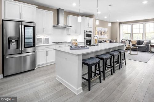 3737 Mayors Way, FAIRFAX, VA, 22030-2539 | Card Image