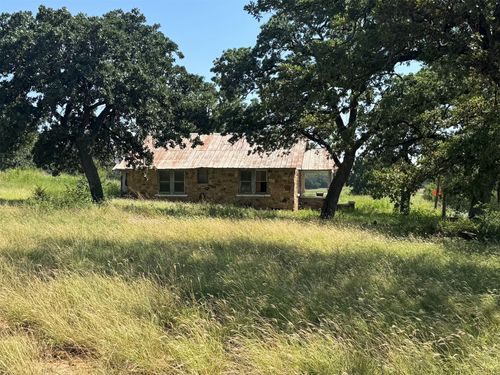 3264 Fruitland Rd, Bowie, TX, 76230 | Card Image