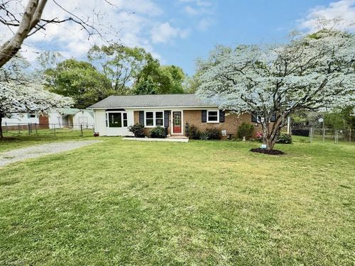 171 Westmoreland Rd, Mooresville, NC, 28115-9389 | Card Image