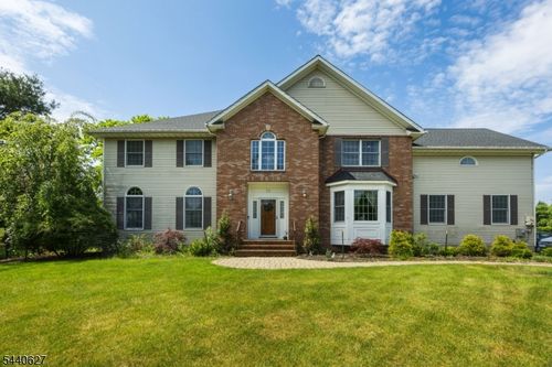 72 Doby Rd, Mendham, NJ, 07945-2149 | Card Image