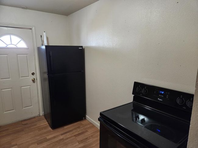 Kitchen | Image 10