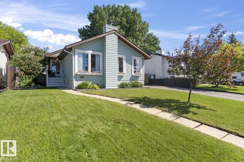 2006 3 Ave, Cold Lake, AB, T9M1E1 | Card Image