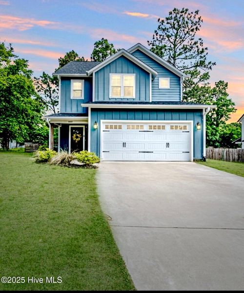 460 Clark St, Southern Pines, NC, 28387-3402 | Card Image