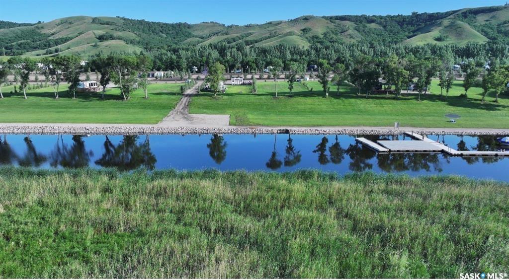 Land in West End 3