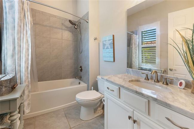 Complete with full En-Suite Bathroom | Image 26