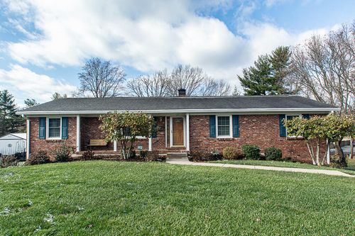 211 Tecumseh Trail, Frankfort, KY, 40601 | Card Image