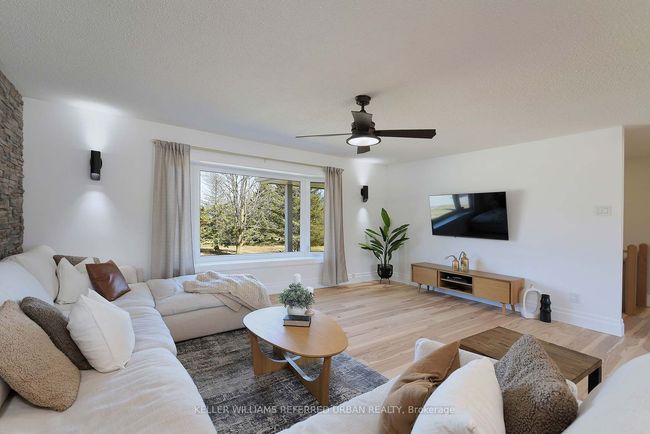 3243 St John's Sideroad, House other with 7 bedrooms, 7 bathrooms and 20 parking in Cedar Valley ON | Image 7
