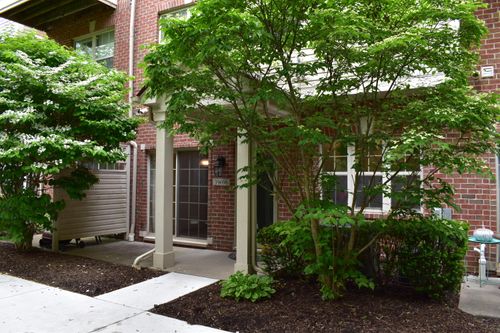 39696 Rockcrest Ln, Northville, MI, 48168-3965 | Card Image