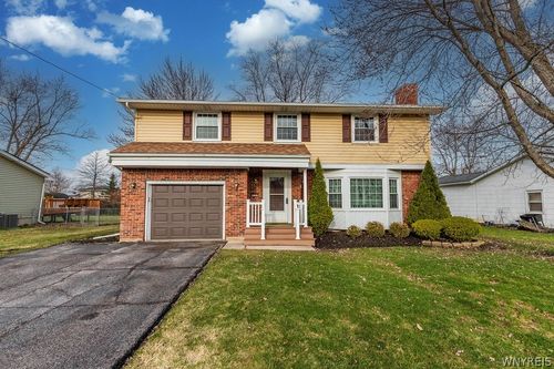 928 Baseline Road, Grand Island, NY, 14072 | Card Image