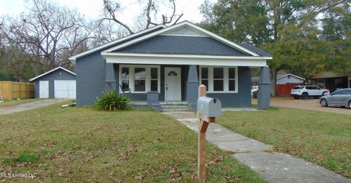 805 Lee Ave, Crystal Springs, MS, 39059-2572 | Card Image