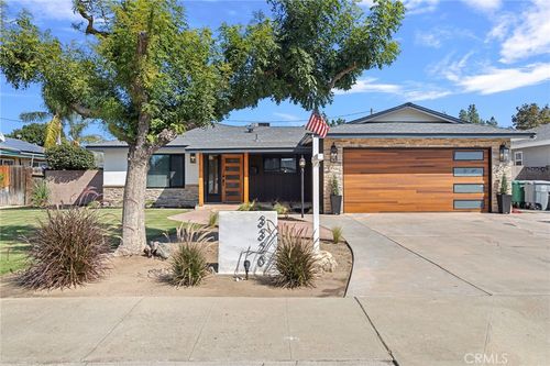 3320 Logan St, Selma, CA, 93662-2426 | Card Image