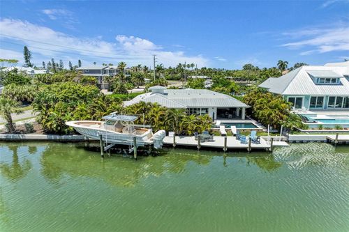 501 68th St, HOLMES BEACH, FL, 34217-1223 | Card Image