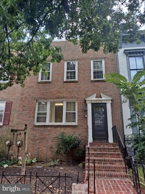 1009 E St Se, WASHINGTON, DC, 20003-2847 | Card Image