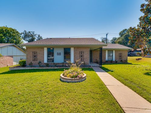 2714 Meadow Bluff Ln, Dallas, TX, 75237-3208 | Card Image