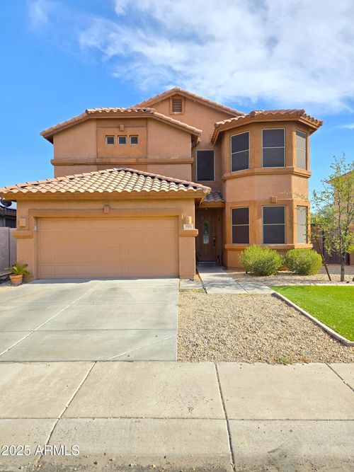 7115 W Kings Ave, Peoria, AZ, 85382-4947 | Card Image