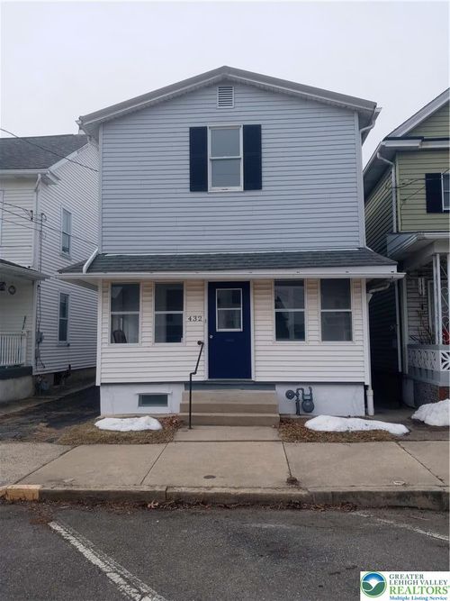 432 N 3rd St, Lehighton Borough, PA, 18235-1425 | Card Image