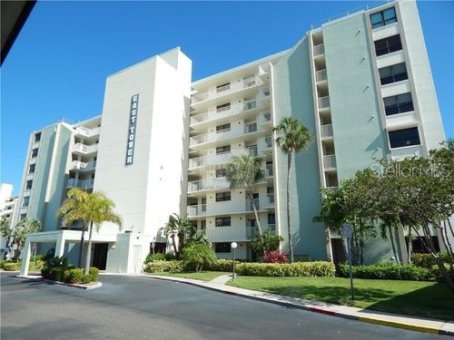 605a-300 Woodette Dr, DUNEDIN, FL, 34698-1768 | Card Image