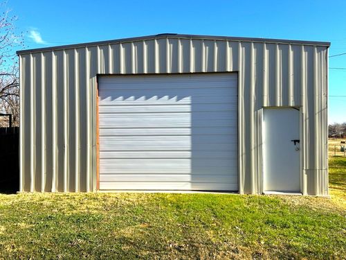 610 Trumbull Ave, Spur, TX, 79370-2452 | Card Image