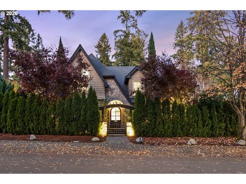 815 E Ave, Lake Oswego, OR, 97034-2248 | Card Image