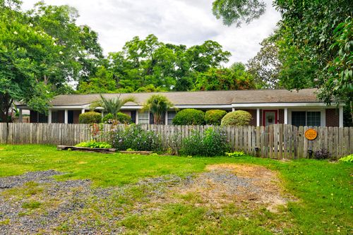 1521 Brookbank Ave, Charleston, SC, 29412-3460 | Card Image