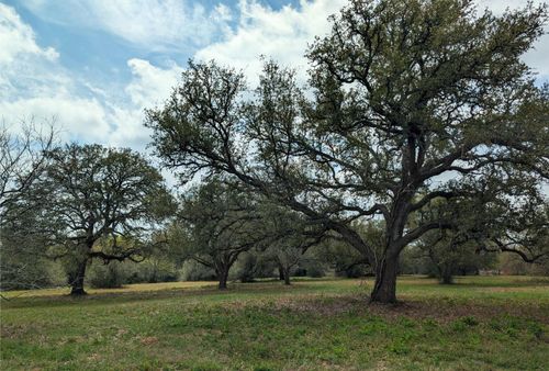 9487 Bauer Rd, Fayetteville, TX, 78940-5080 | Card Image