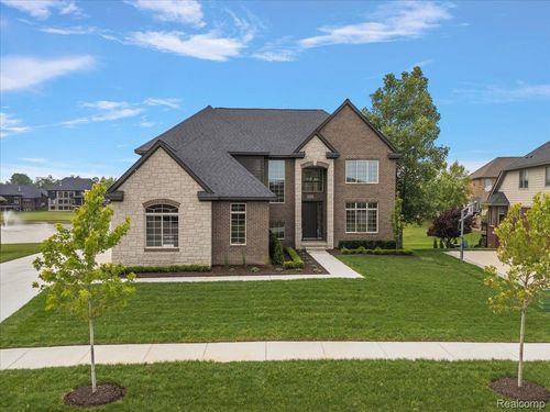 16199 Via Colico, Macomb, MI, 48042-1077 | Card Image