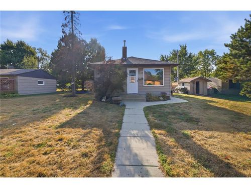 1023 8th Ave Ne, Brainerd, MN, 56401-2301 | Card Image