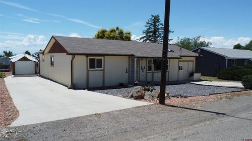 765 Nw Cedar Ave, Cedaredge, CO, 81413-3510 | Card Image