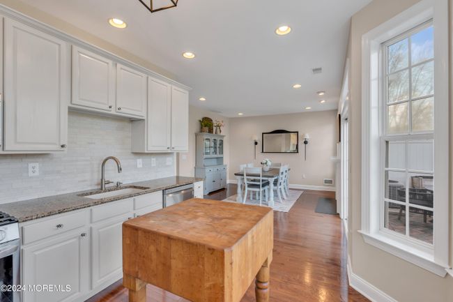 169 Shinnecock Dr, Condo with 3 bedrooms, 3 bathrooms and null parking in Manalapan NJ | Image 16