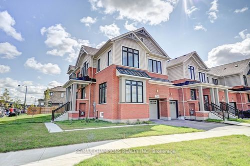 216 Newman Dr, Cambridge, ON, N1S0E2 | Card Image