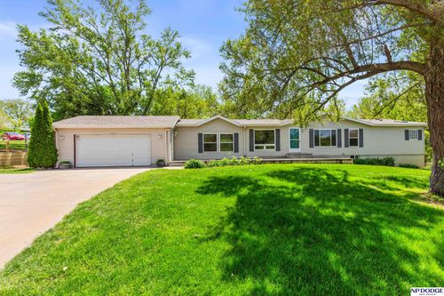 4441 Bernadette Ave, Bellevue, NE, 68147-1722 | Card Image