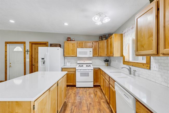 1567 Ward Mountain Ln, House other with 4 bedrooms, 3 bathrooms and null parking in Hamilton MT | Image 15
