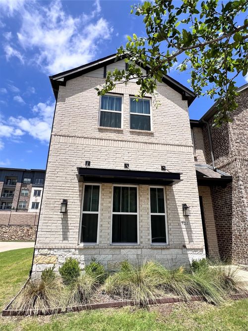 3211 Midnight Dr, Sachse, TX, 75048-4784 | Card Image