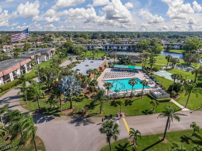 APT-201 - 4372 27 Th Ct Sw, Condo with 2 bedrooms, 2 bathrooms and null parking in NAPLES FL | Image 46