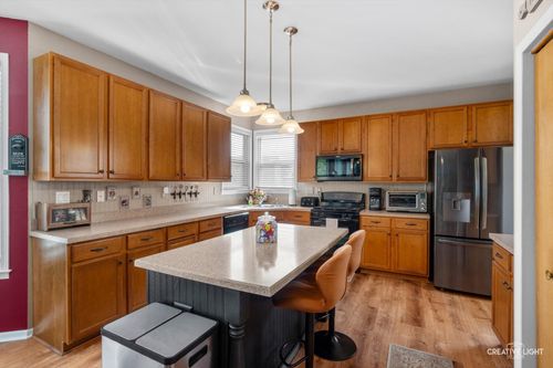 4522 Gardiner Ave, Yorkville, IL, 60560-6022 | Card Image